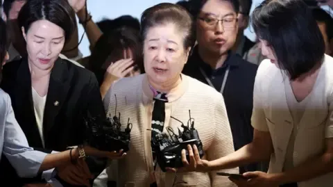 High-profile Religious Figure Rejects Bribery Claims Against Former South Korean President's Wife